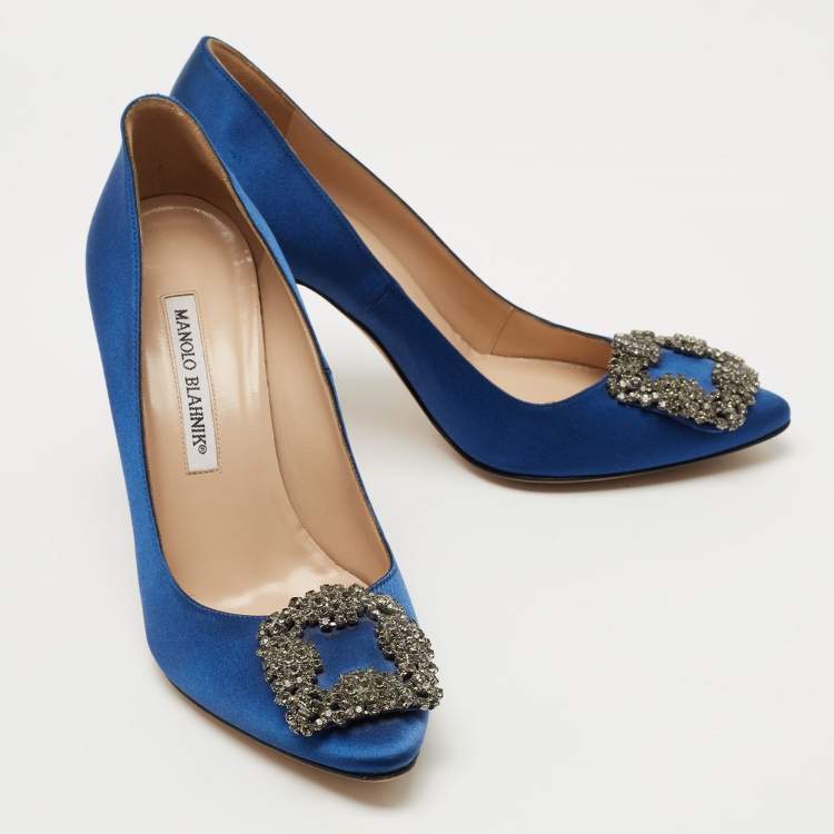 Pre Owned Manolo Blahnik Blue Satin Hangisi Pumps Size 37