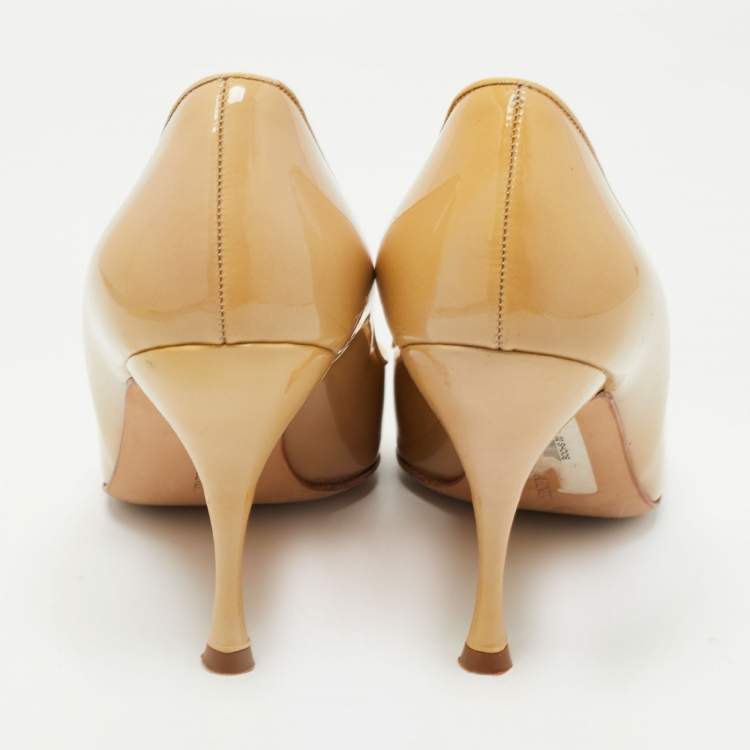 Pre Owned Manolo Blahnik Yellow Patent Leather BB Pumps Size 37