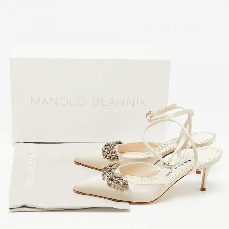 Pre Owned Manolo Blahnik Off White Satin Forla Slingback Pumps Size 37