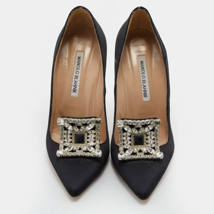 مملوكة مسبقًا Manolo Blahnik Black Satin Borlak Crystal Embellished Pointed Toe Pumps Size 38