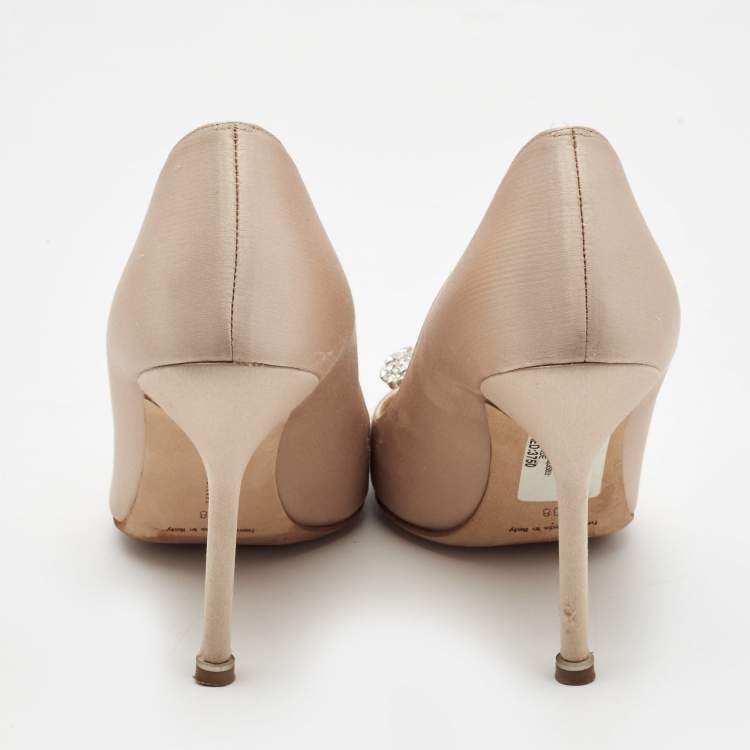Pre Owned Manolo Blahnik Beige Satin Hangisi Crystal Embellished Pumps Size 38