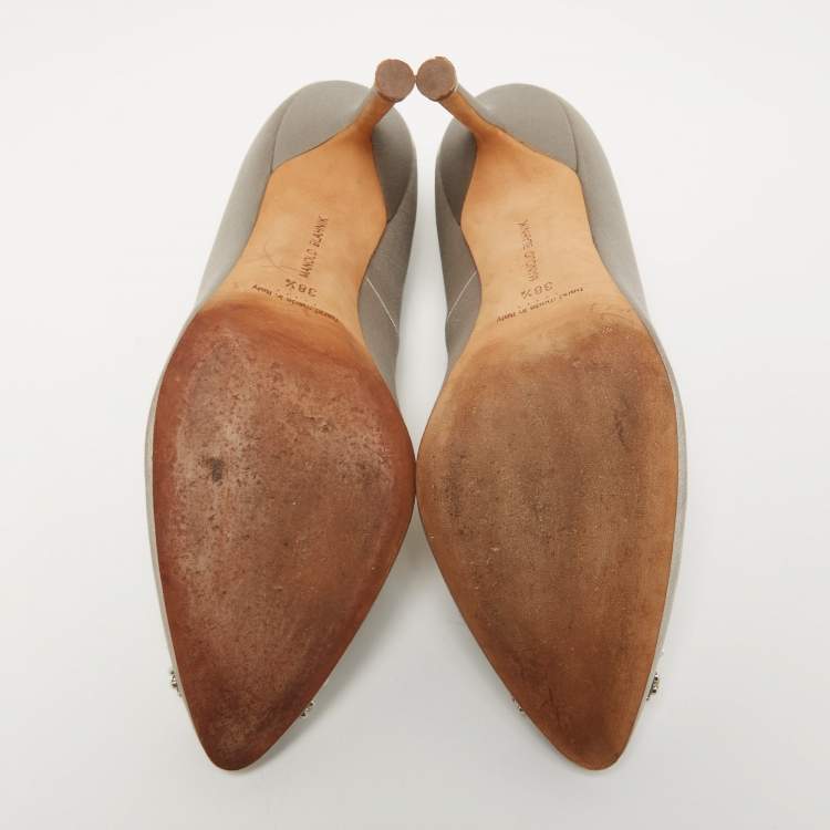 Pre Owned Manolo Blahnik Grey Satin Hangisi Pumps Size 38.5