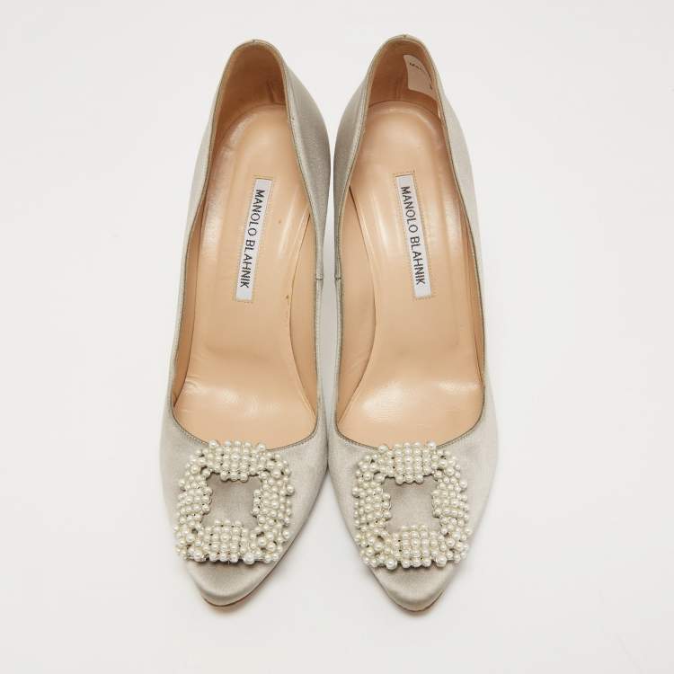 Pre Owned Manolo Blahnik Grey Satin Hangisi Pumps Size 38.5