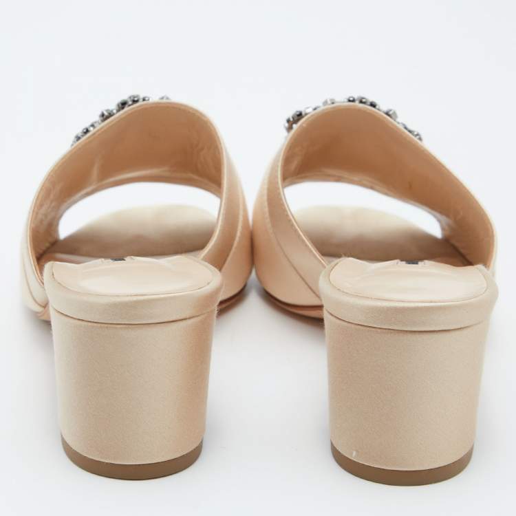 Pre Owned Manolo Blahnik Beige Satin Embellished Martanew Slide Sandals Size 38
