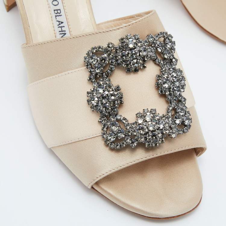 Pre Owned Manolo Blahnik Beige Satin Embellished Martanew Slide Sandals Size 38