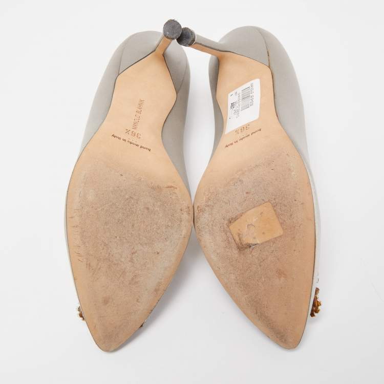 Pre Owned Manolo Blahnik Grey Satin Hangisi Slip On Pumps Size 36.5