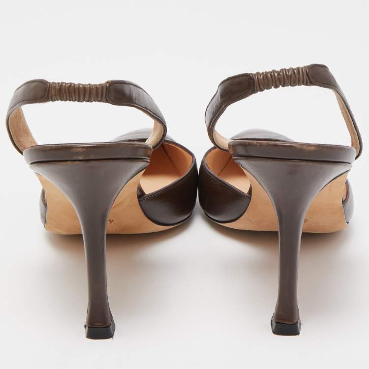 Pre Owned Manolo Blahnik Brown Leather Carolyne Pointed Toe Slingback Sandals Size 40.5