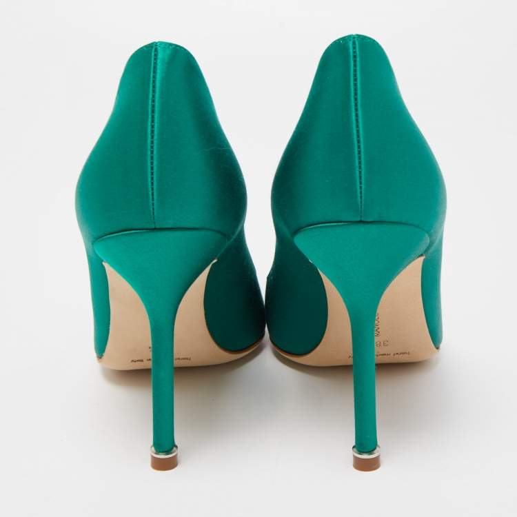 Pre Owned Manolo Blahnik Green Satin Hangisi Pumps Size 38.5