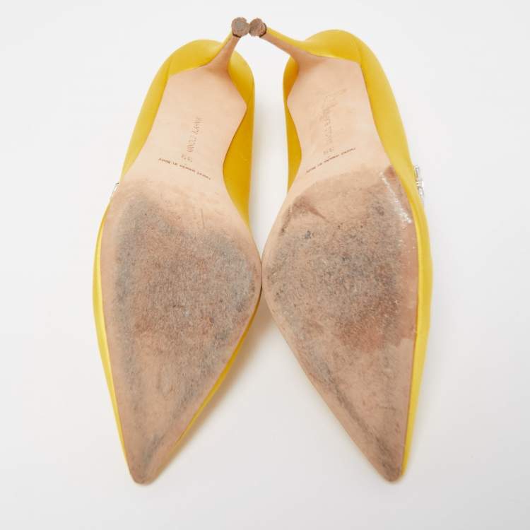 Pre Owned Manolo Blahnik  Yellow Satin Nadira Pumps Size 39