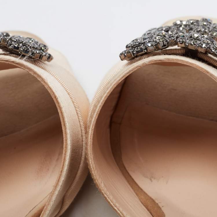 Pre Owned Manolo Blahnik Beige Satin Martamod Slide Sandals Size 41
