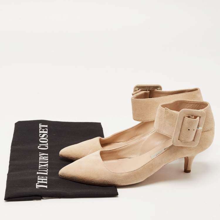Pre Owned Manolo Blahnik Beige Suede Pointed Toe Ankle Strap Pumps Size 37.5