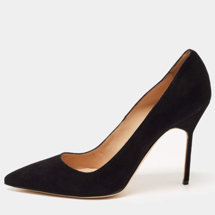 مملوكة مسبقًا Manolo Blahnik Black Suede BB Pumps Size 39.5