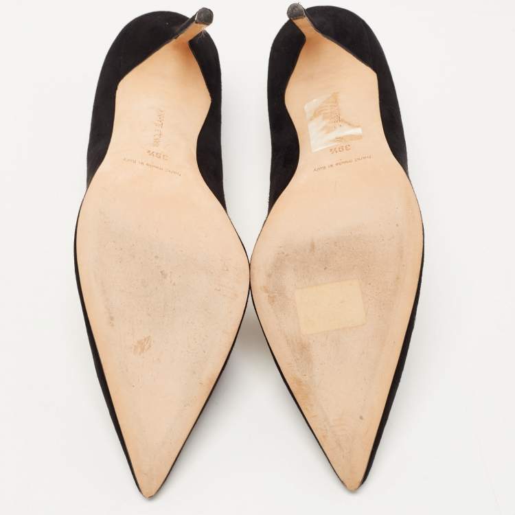 مملوكة مسبقًا Manolo Blahnik Black Suede BB Pumps Size 39.5