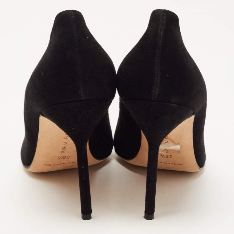 مملوكة مسبقًا Manolo Blahnik Black Suede BB Pumps Size 39.5