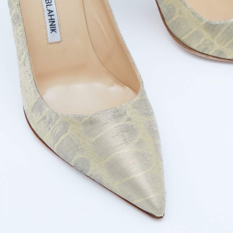 Pre Owned Manolo Blahnik Gold Lurex Fabric BB Pumps Size 38