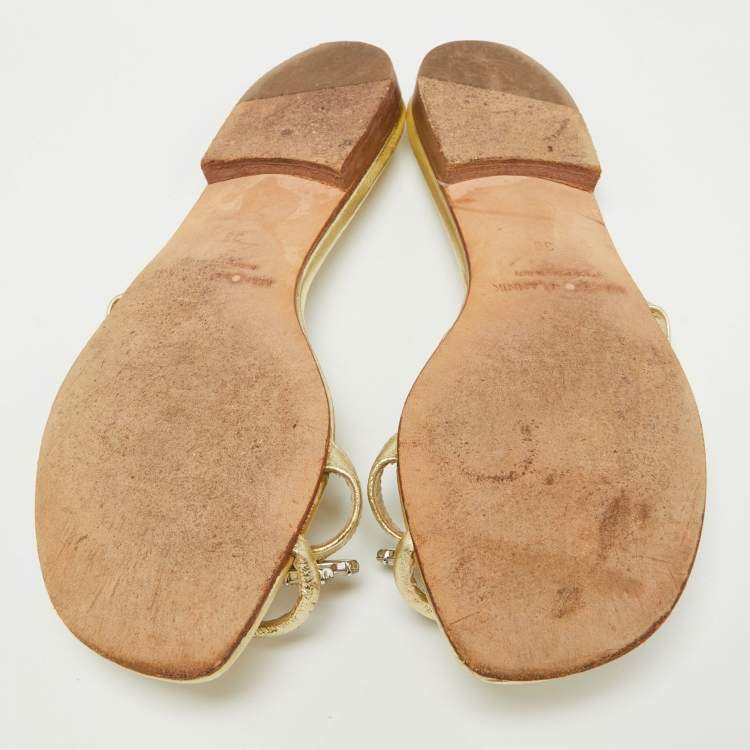 مملوكة مسبقًا Manolo Blahnik Gold Leather Crystal Embellished Toe Ring Flat Slides Size 38