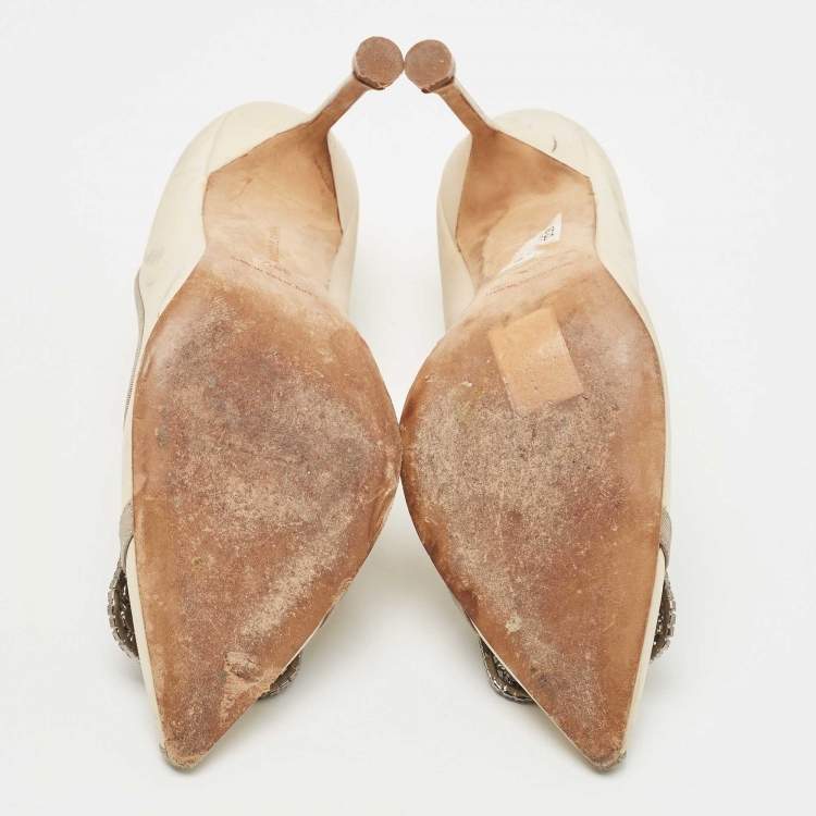 Pre Owned Manolo Blahnik Cream/Grey Satin Gotrian Pumps Size 38.5