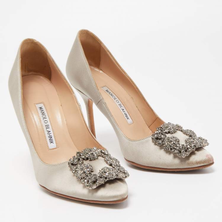 Pre Owned Manolo Blahnik Grey Satin Hangisi Crystal Embellished Pointed Toe Pumps Size 36