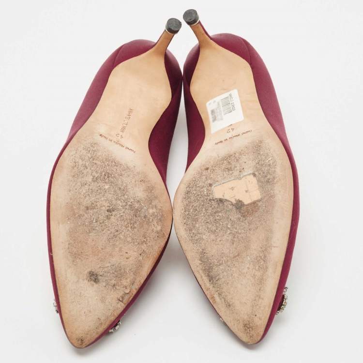 Pre Owned Manolo Blahnik Red Satin Hangisi Pumps Size 42