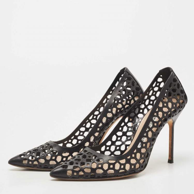 Pre Owned Manolo Blahnik Black Laser Cut Leather BB Laserato Pumps Size  35.5