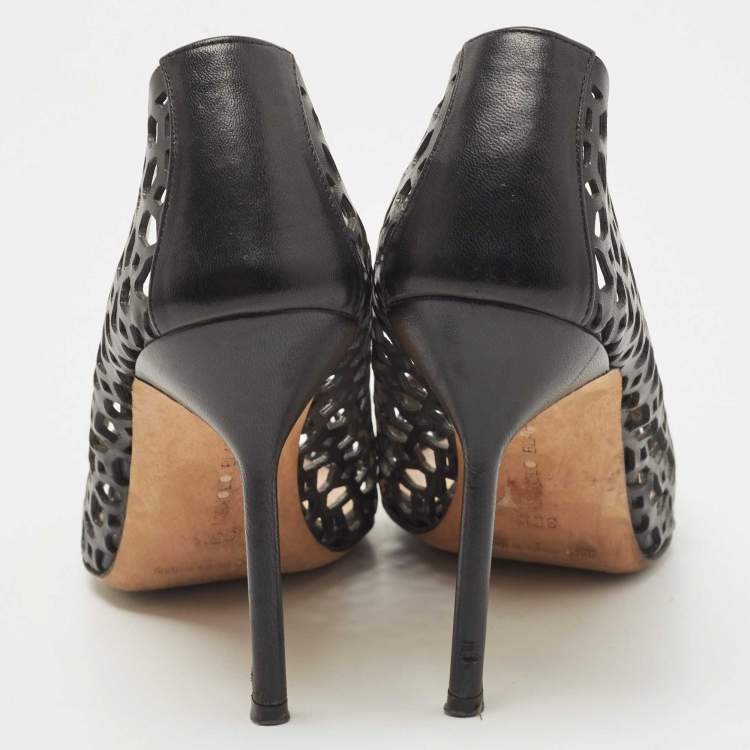 Pre Owned Manolo Blahnik Black Laser Cut Leather BB Laserato Pumps Size  35.5