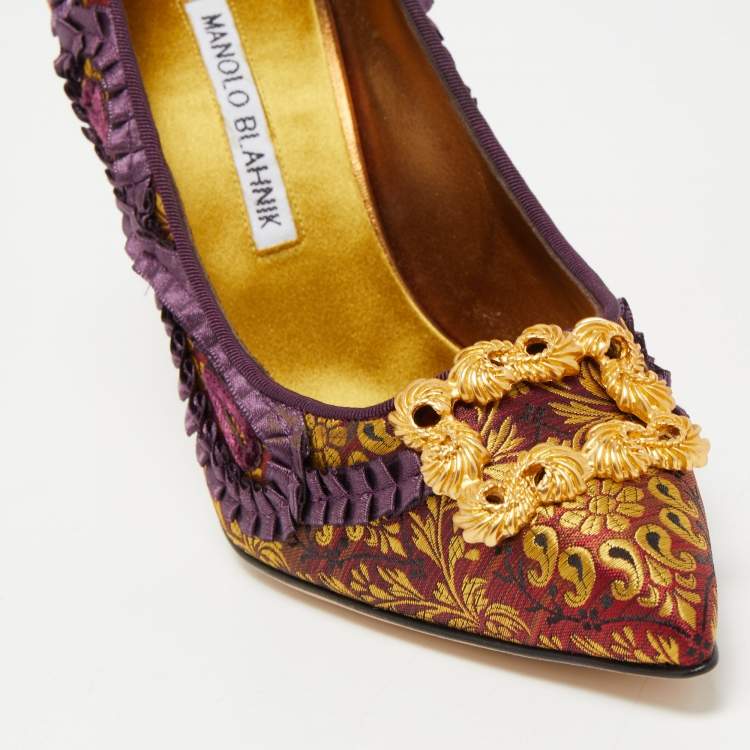 مملوكة مسبقًا Manolo Blahnik Multicolor Brocade Fabric Hangisi Pointed Toe Pumps Size 36