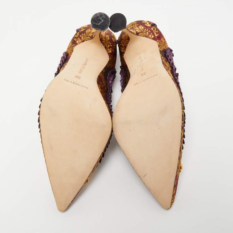 مملوكة مسبقًا Manolo Blahnik Multicolor Brocade Fabric Hangisi Pointed Toe Pumps Size 36