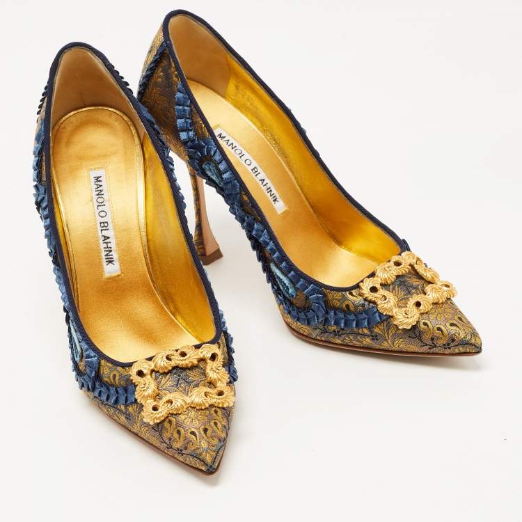 Pre Owned Manolo Blahnik Blue/Gold Brocade Fabric Buckle Pumps Size 36