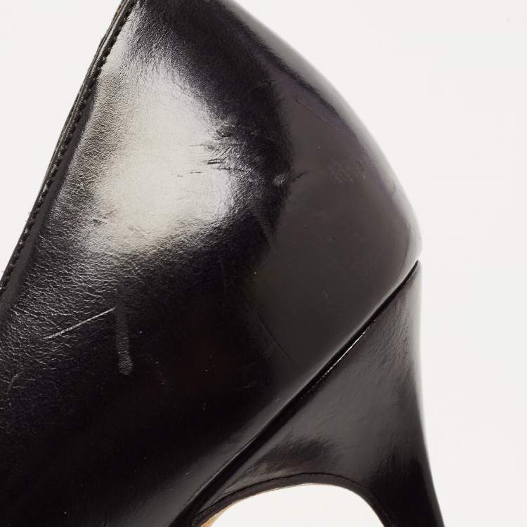 Pre Owned Manolo Blahnik Black Leather Round Toe Pumps Size 36