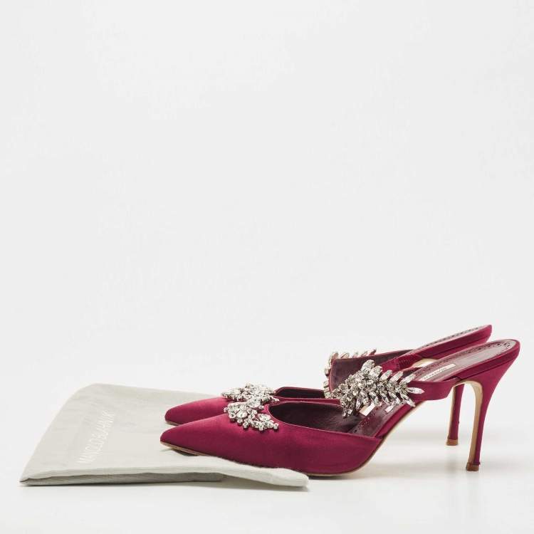 Pre Owned Manolo Blahnik Burgundy Satin Lurum Mules Size 42