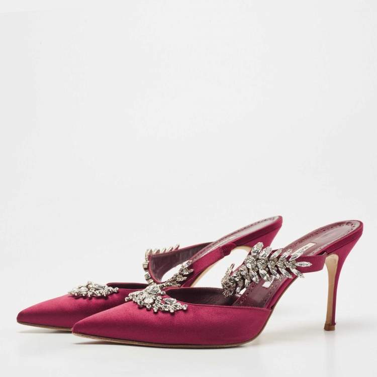 Pre Owned Manolo Blahnik Burgundy Satin Lurum Mules Size 42