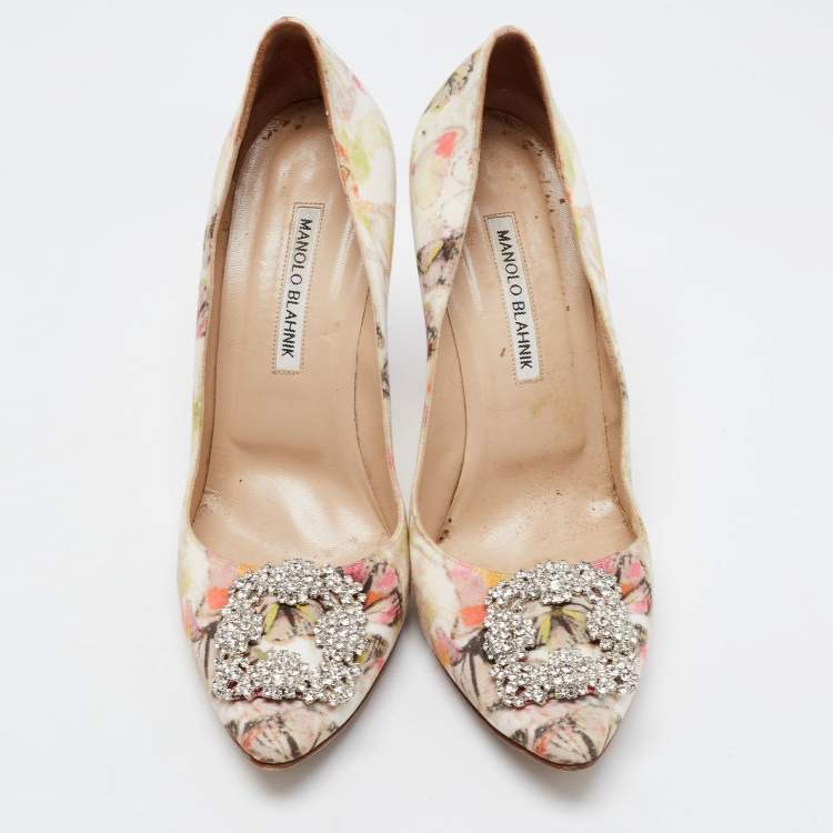 Pre Owned Manolo Blahnik Multicolor Butterfly Print Fabric Hangisi Pumps Size 39.5