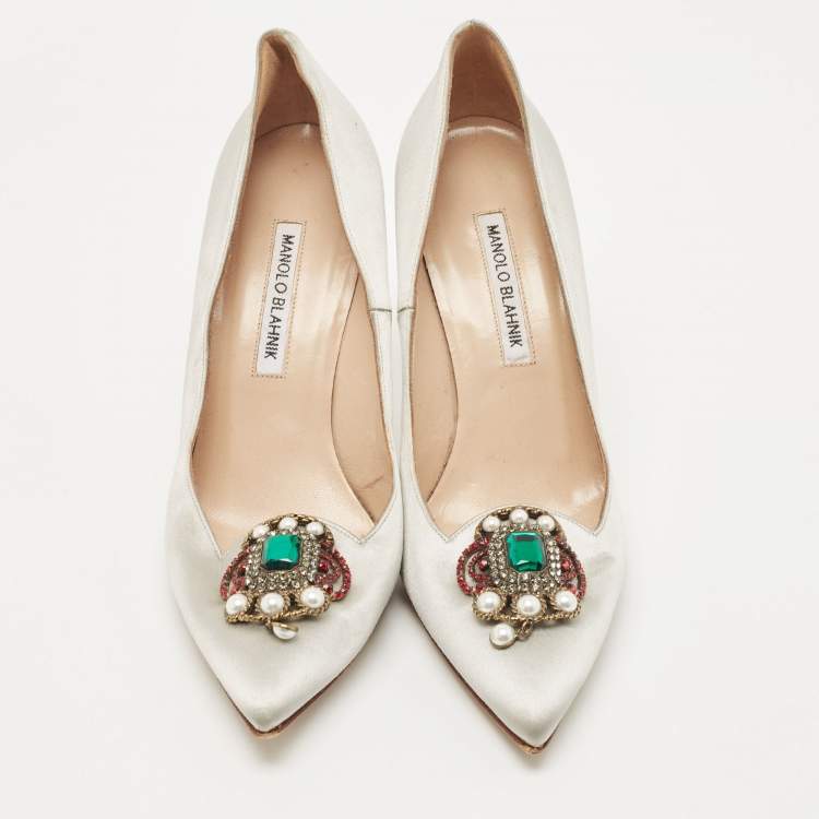 مملوكة مسبقًا Manolo Blahnik Grey Satin Eufrasia Pumps Size 39.5