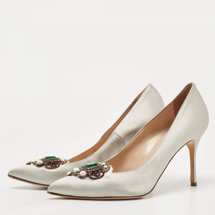 مملوكة مسبقًا Manolo Blahnik Grey Satin Eufrasia Pumps Size 39.5