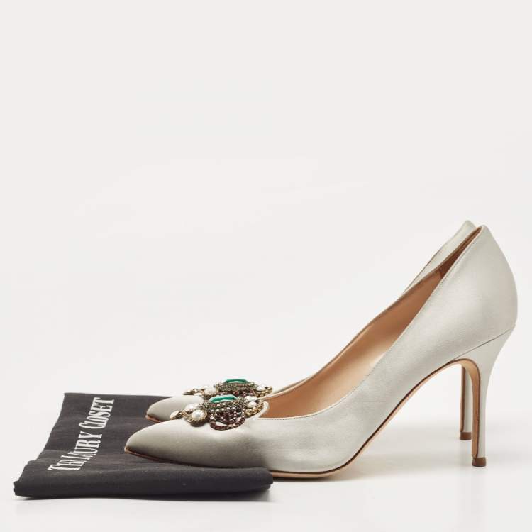 مملوكة مسبقًا Manolo Blahnik Grey Satin Eufrasia Pumps Size 39.5