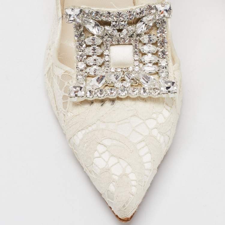 مملوكة مسبقًا Manolo Blahnik White Lace and Net Borlak Pumps Size 37.5