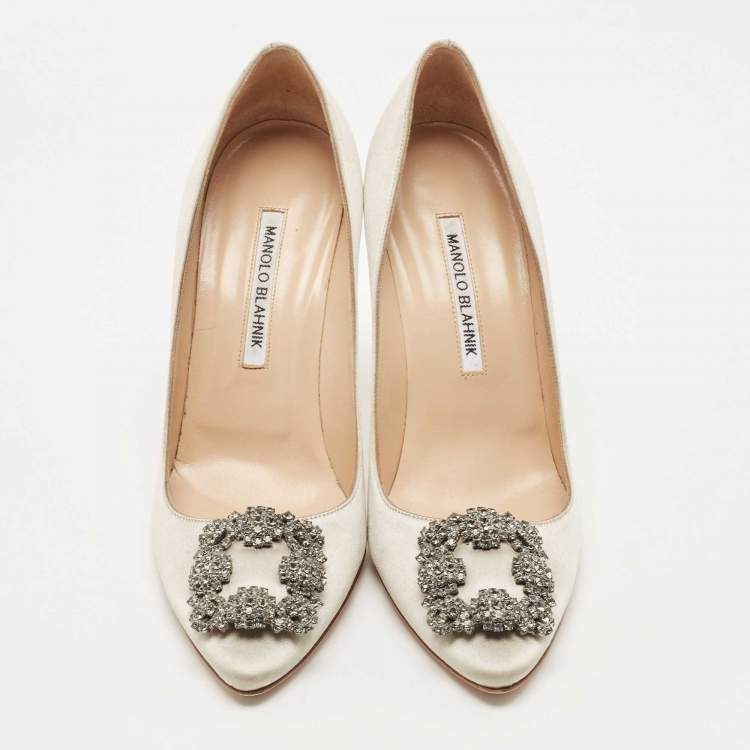 Pre Owned Manolo Blahnik Grey Satin Hangisi Pumps Size 39