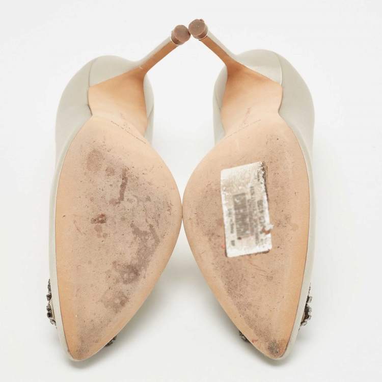 Pre Owned Manolo Blahnik Grey Satin Hangisi Pumps Size 39