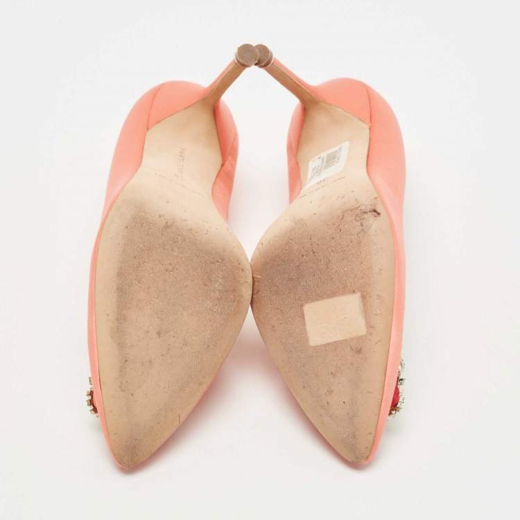 Pre Owned Manolo Blahnik Orange Satin Hangisi Pumps Size 38