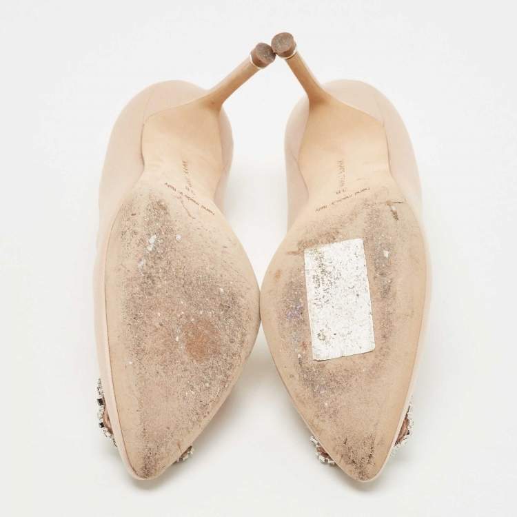 Pre Owned Manolo Blahnik Beige Satin Hangisi Pumps Size 38