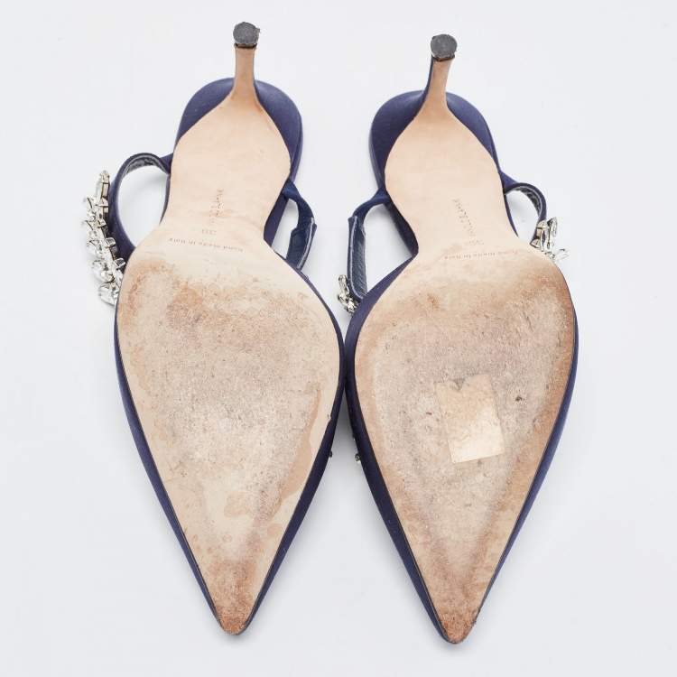 مملوكة مسبقًا Manolo Blahnik Navy Blue Satin Crystal Embellished  Lurum Mules Size 39