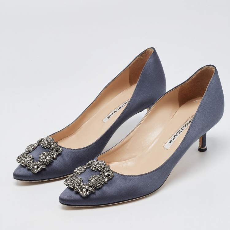 Pre Owned Manolo Blahnik Navy Blue Satin Hangisi  Pumps Size 37