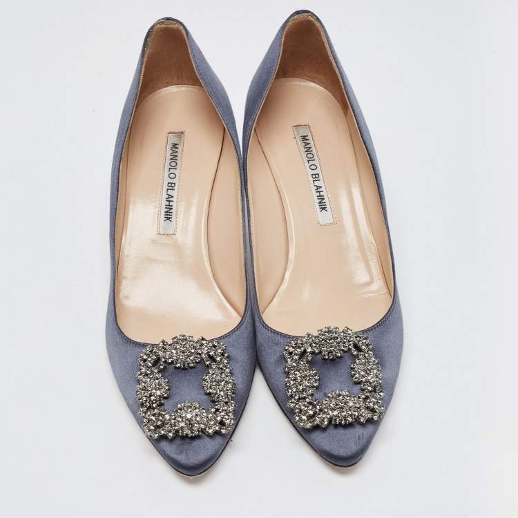 Pre Owned Manolo Blahnik Navy Blue Satin Hangisi  Pumps Size 37