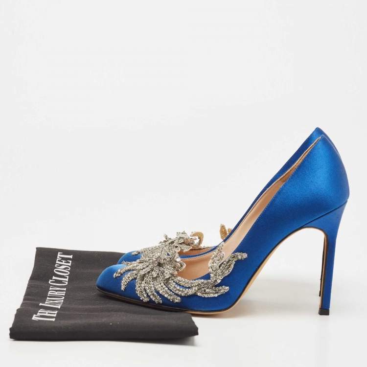 مملوكة مسبقًا Manolo Blahnik Blue Satin Embellished Swan Pumps Size 38