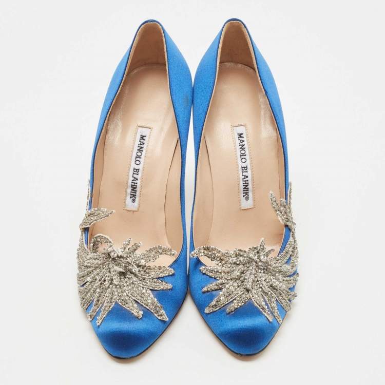مملوكة مسبقًا Manolo Blahnik Blue Satin Embellished Swan Pumps Size 38