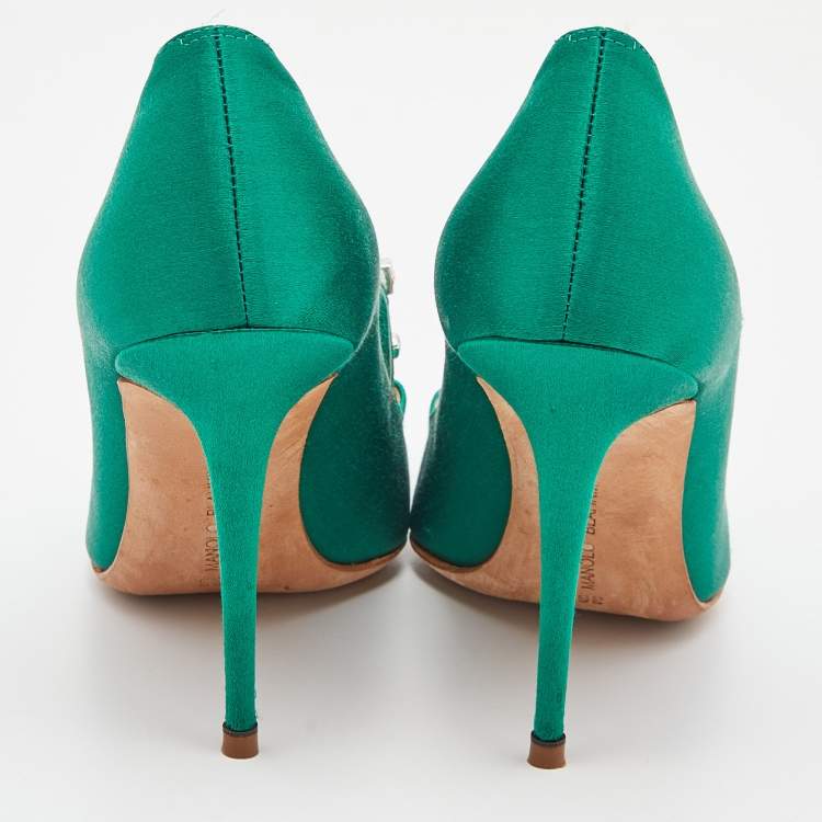 Pre Owned  Manolo Blahnik Green Satin Borlak Crystal Embellished Pointed Toe Pumps Size 36