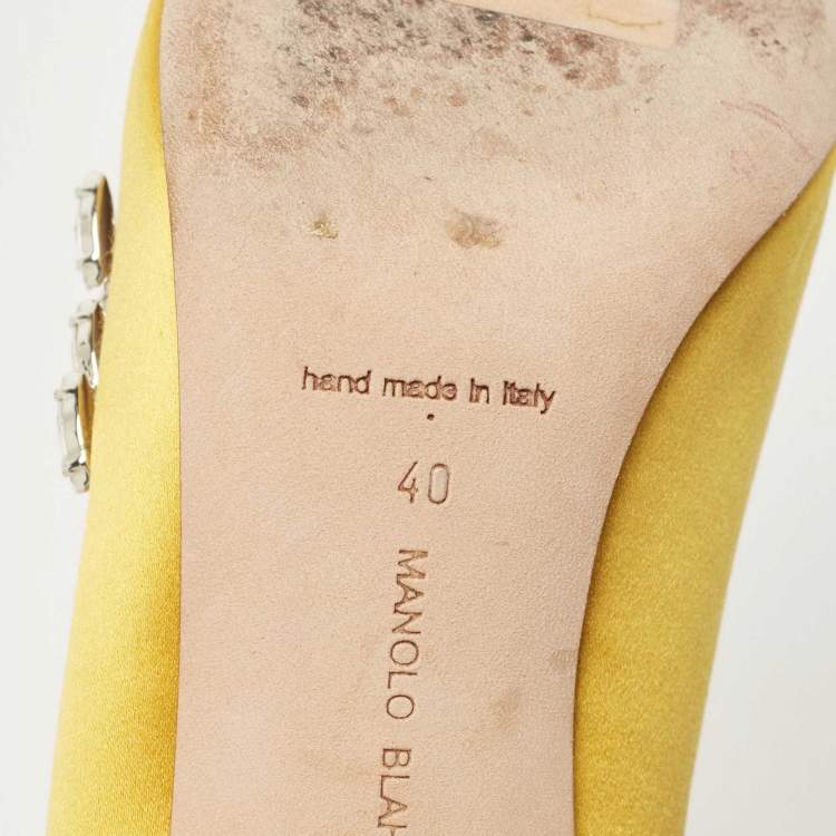 Pre Owned Manolo Blahnik Yellow Satin Crystals Embellished Nadira Pumps Size 40