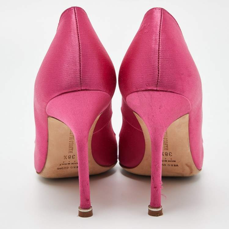 Pre Owned Manolo Blahnik Pink Satin Hangisi Pumps Size 38.5