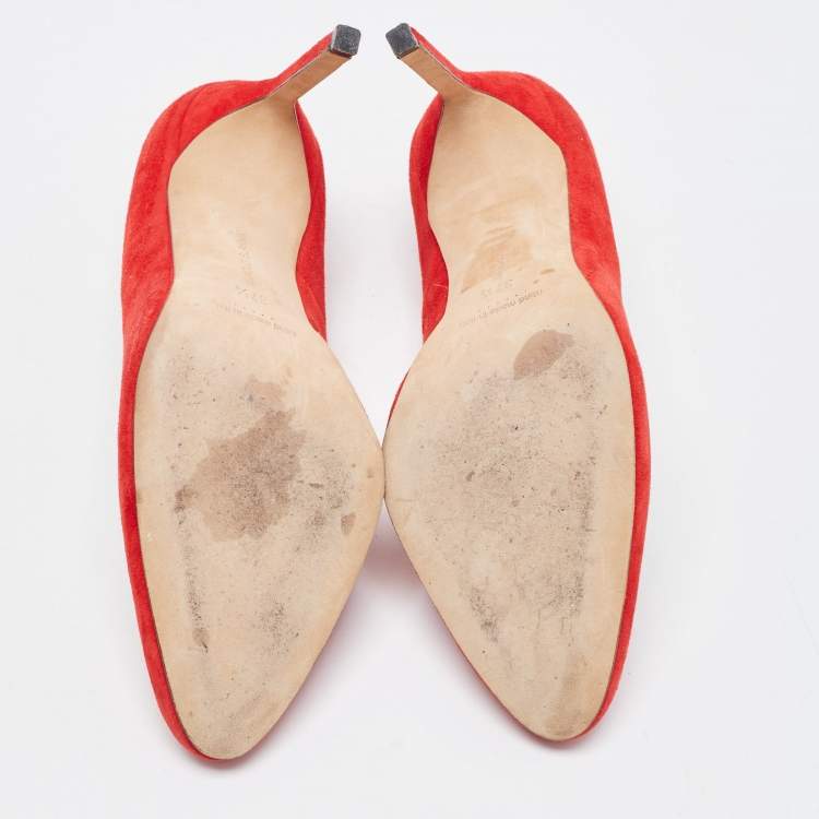 Pre Owned Manolo Blahnik  Red Suede Round Toe Pumps Size 37.5