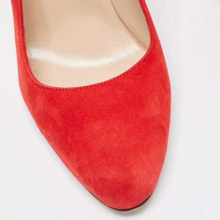 Pre Owned Manolo Blahnik  Red Suede Round Toe Pumps Size 37.5